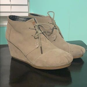 Toms Wedge Bootie